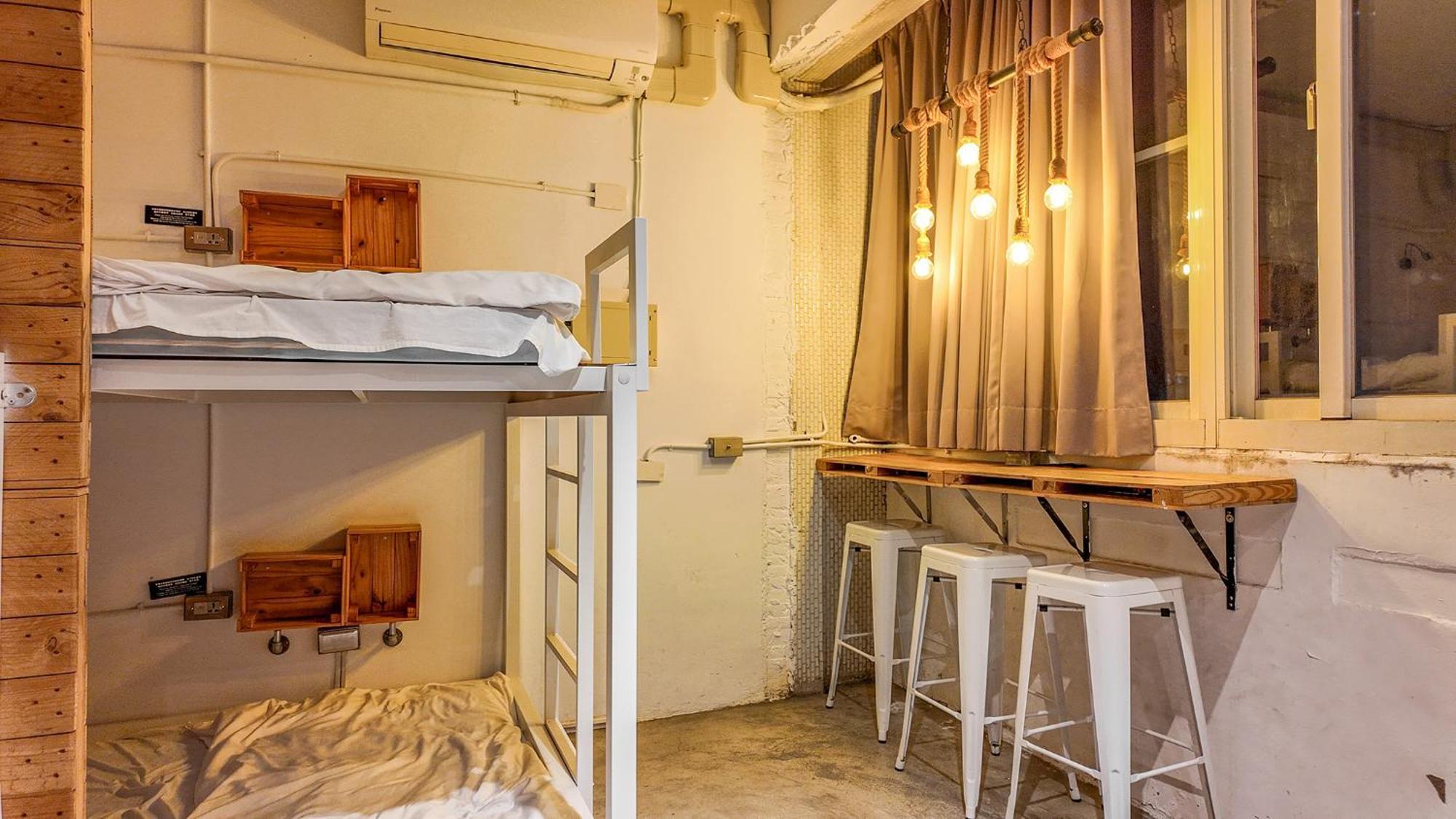 62巷背包客棧 Lane62 Hostel Longjing Экстерьер фото