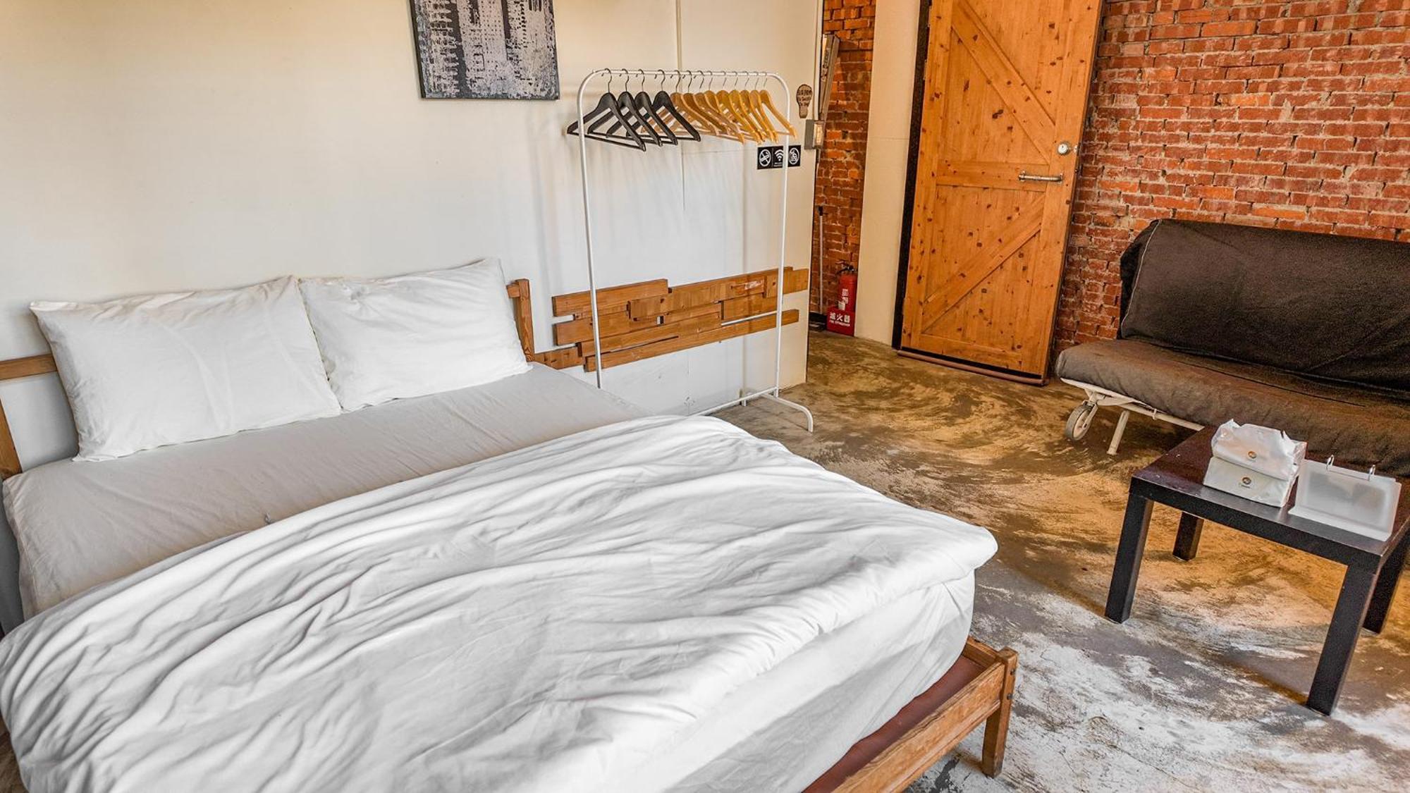 62巷背包客棧 Lane62 Hostel Longjing Экстерьер фото