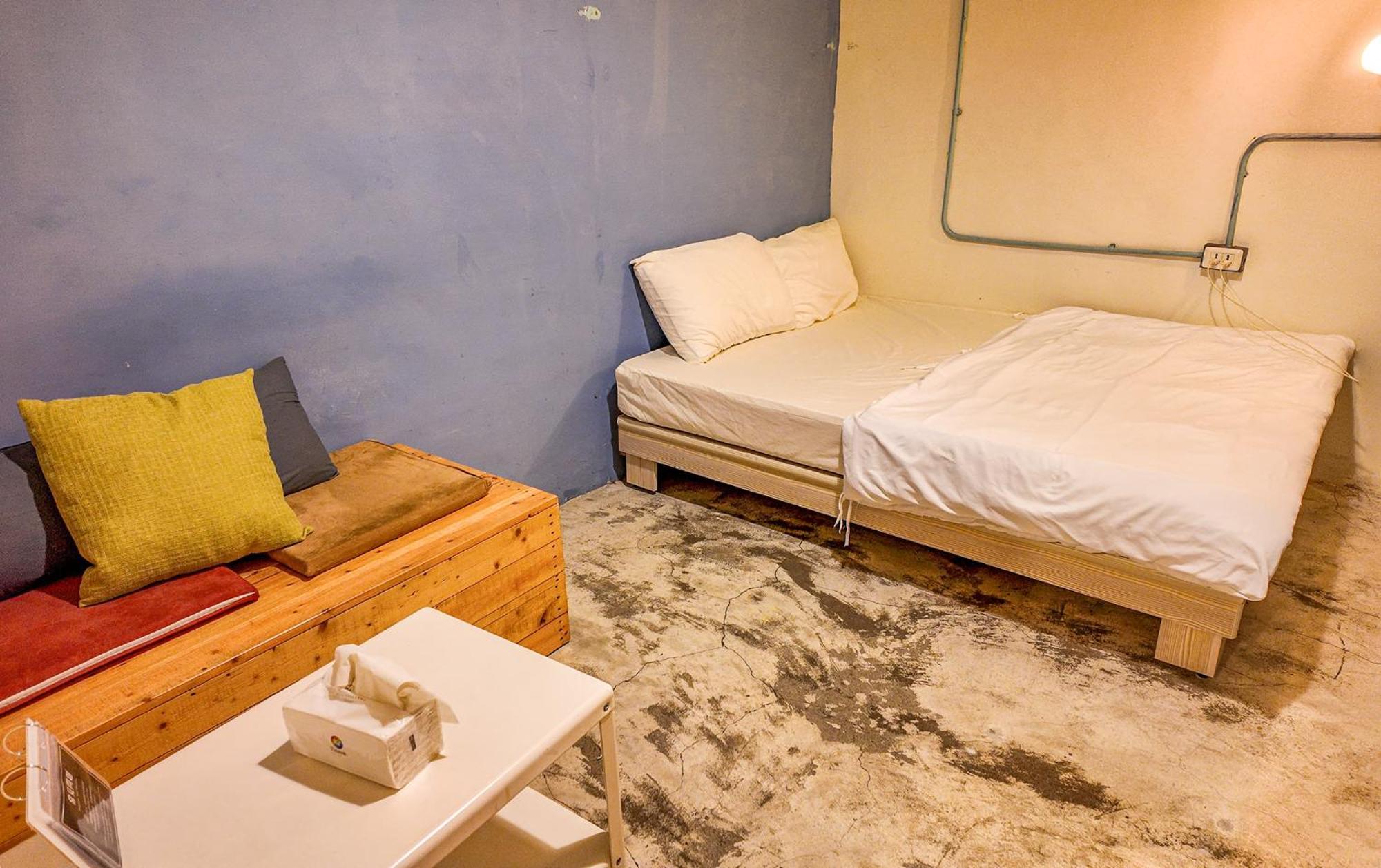 62巷背包客棧 Lane62 Hostel Longjing Экстерьер фото